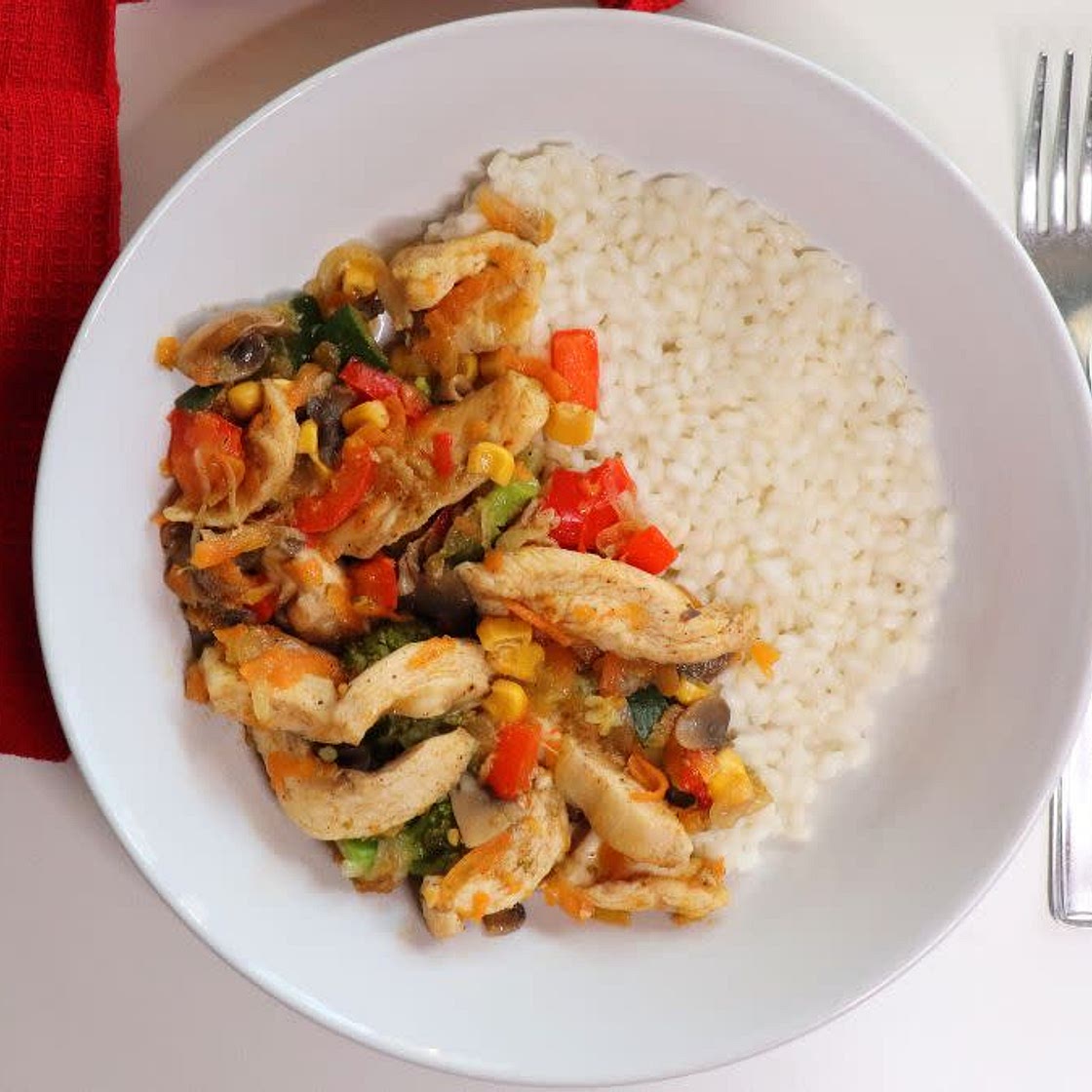 Quick and easy chicken breast with veggies