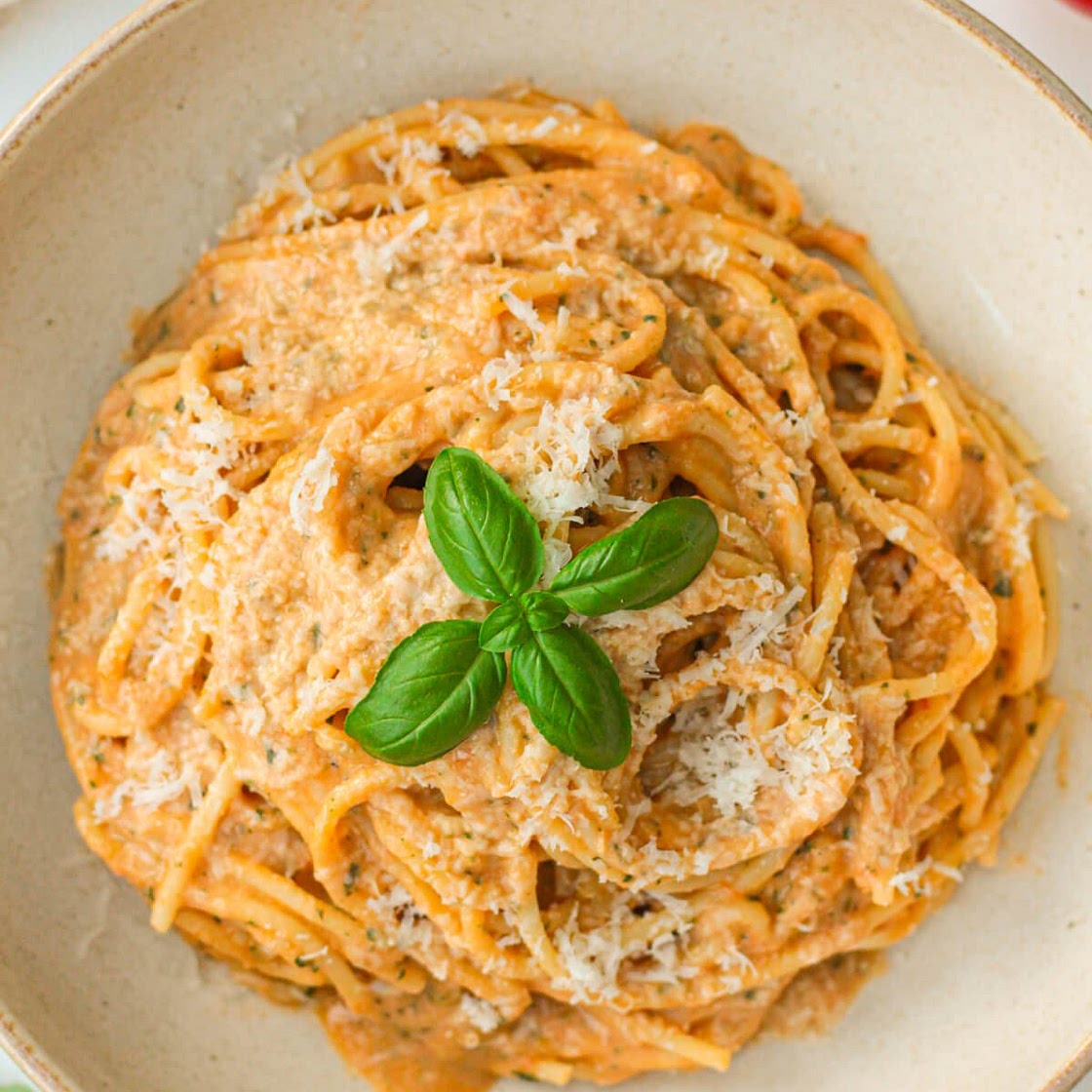 Roasted Tomato and Garlic Ricotta Pasta