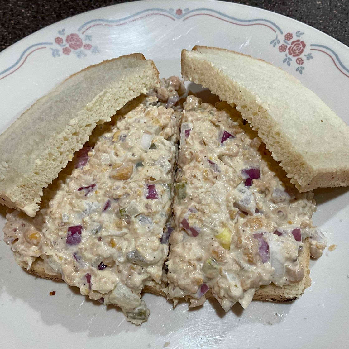 Chickpea salad sandwich