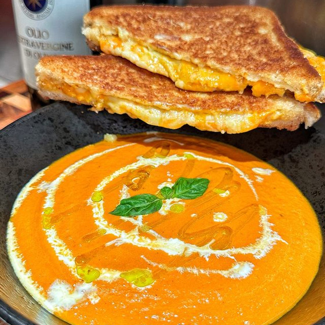 Roasted tomato soup and a classic grilled