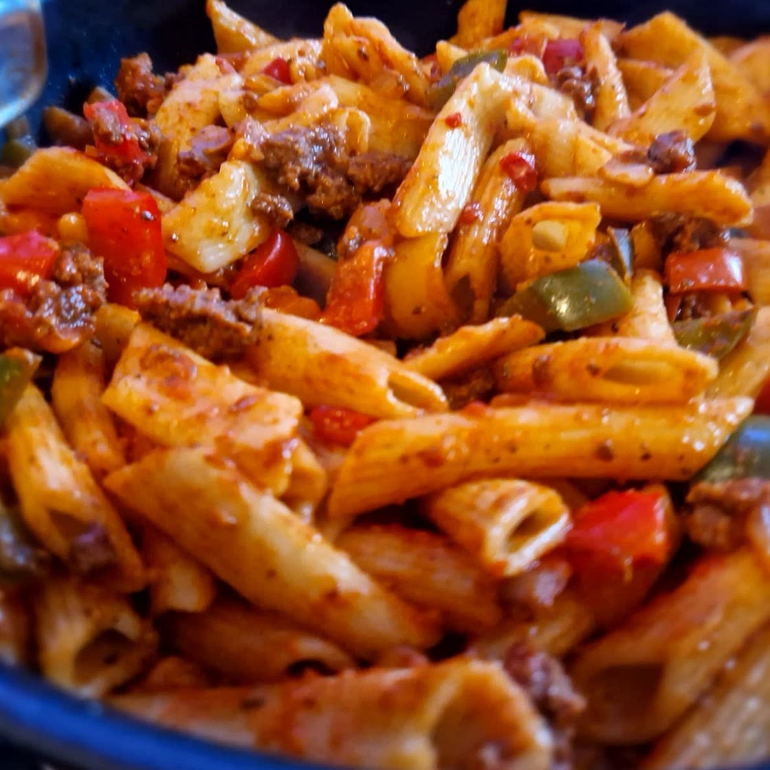 5 MINUTES ONE POT PASTA AU COOKEO - PENNE AUX POIVRONS