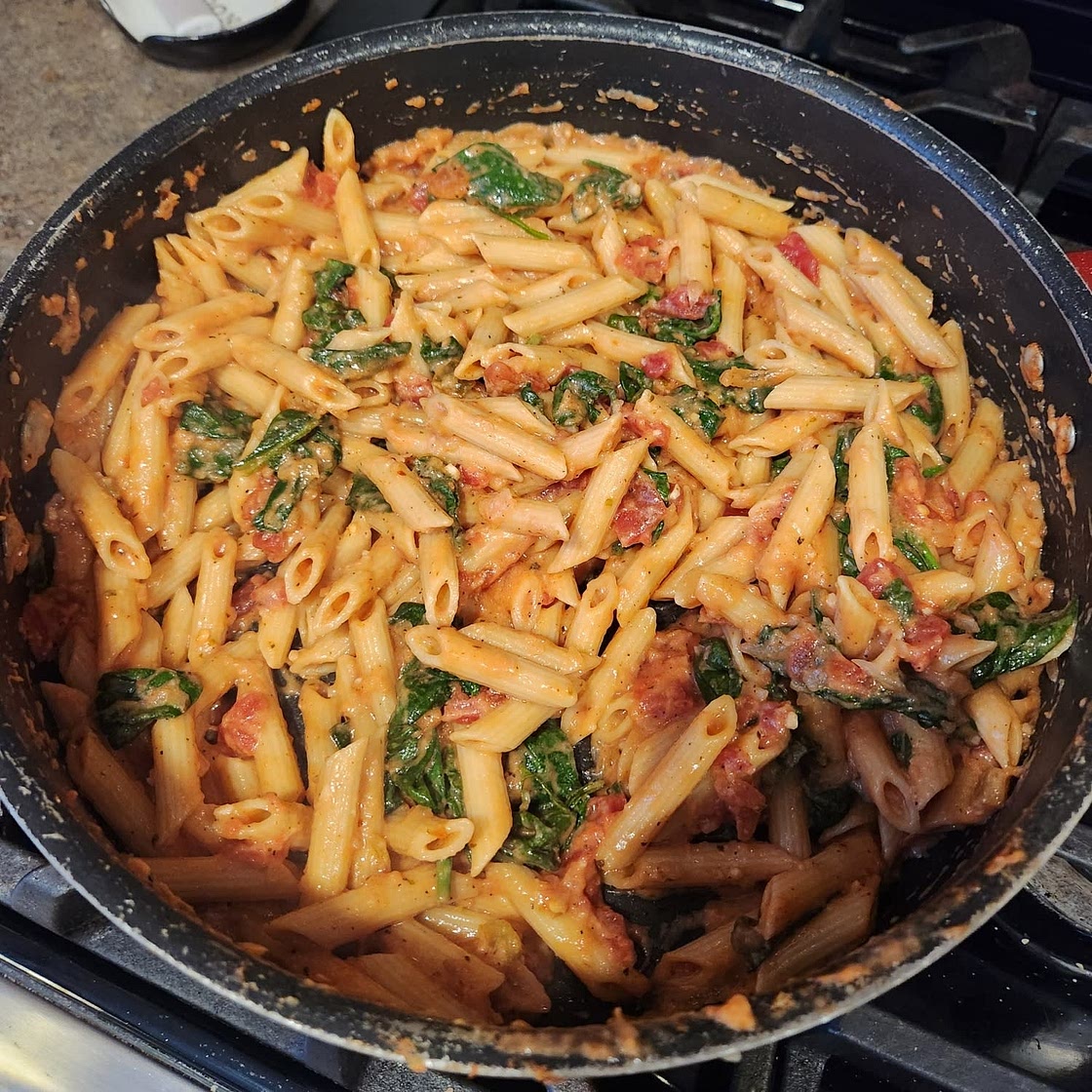 Creamy Tomato and Spinach Pasta
