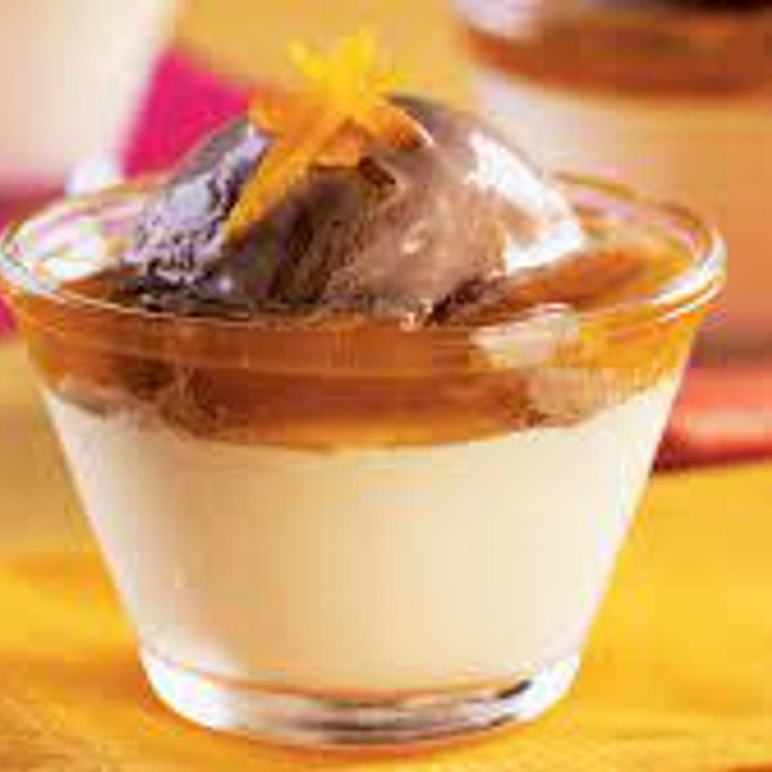 Mousse de Chocolate Branco com Requeijão e Damasco