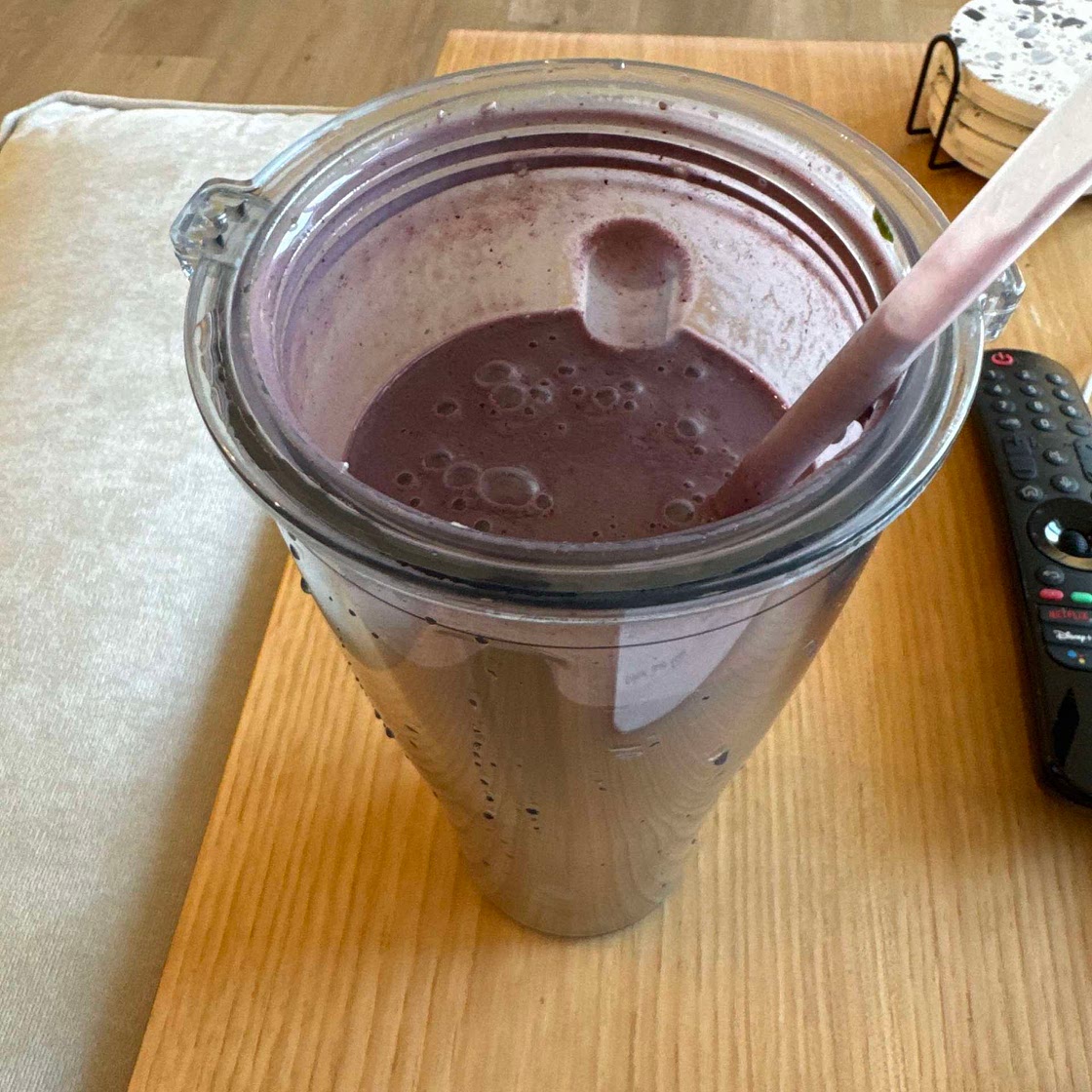 Nutty berry smoothie 3