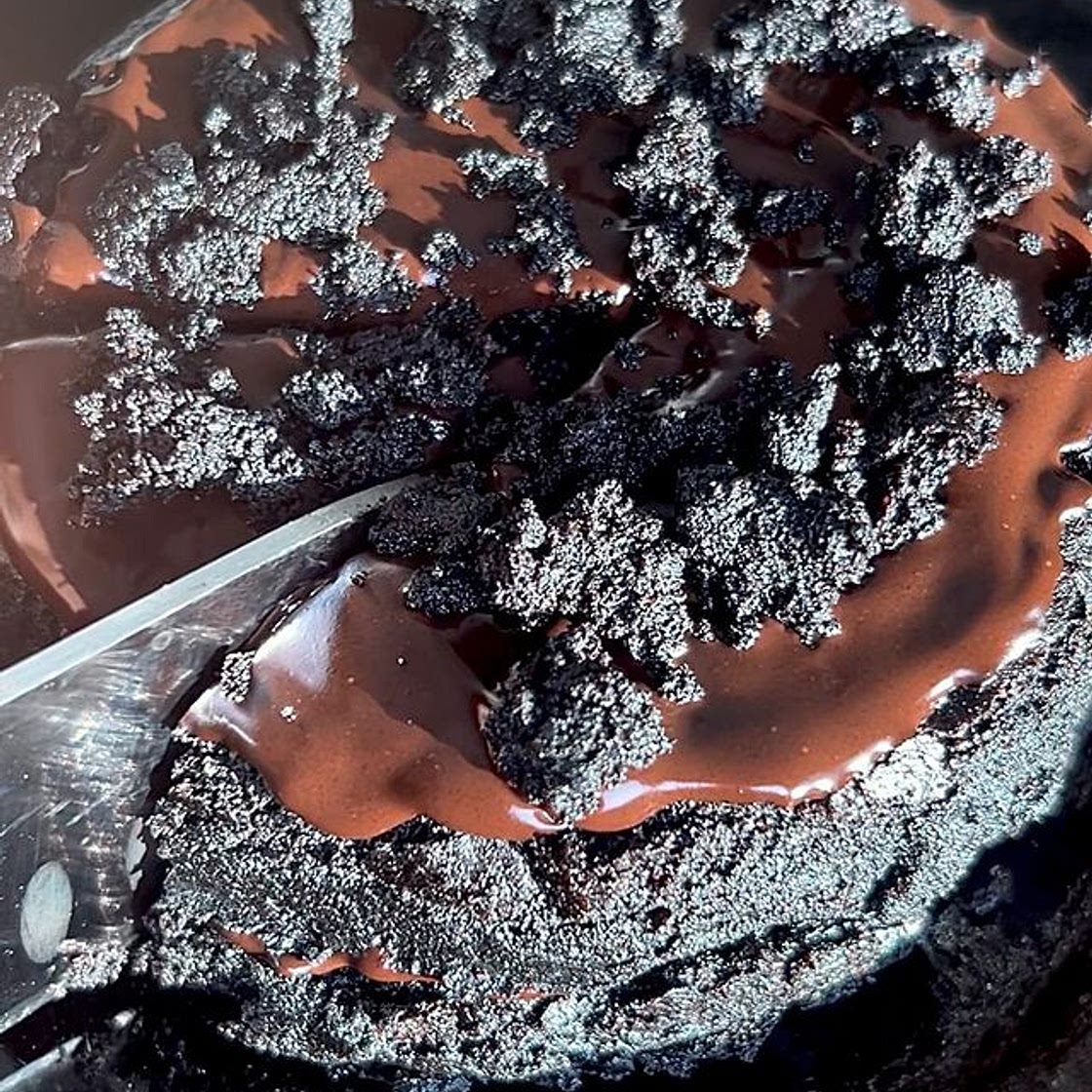 GRAIN-FREE VEGAN BLACKOUT CAKE 🍫
