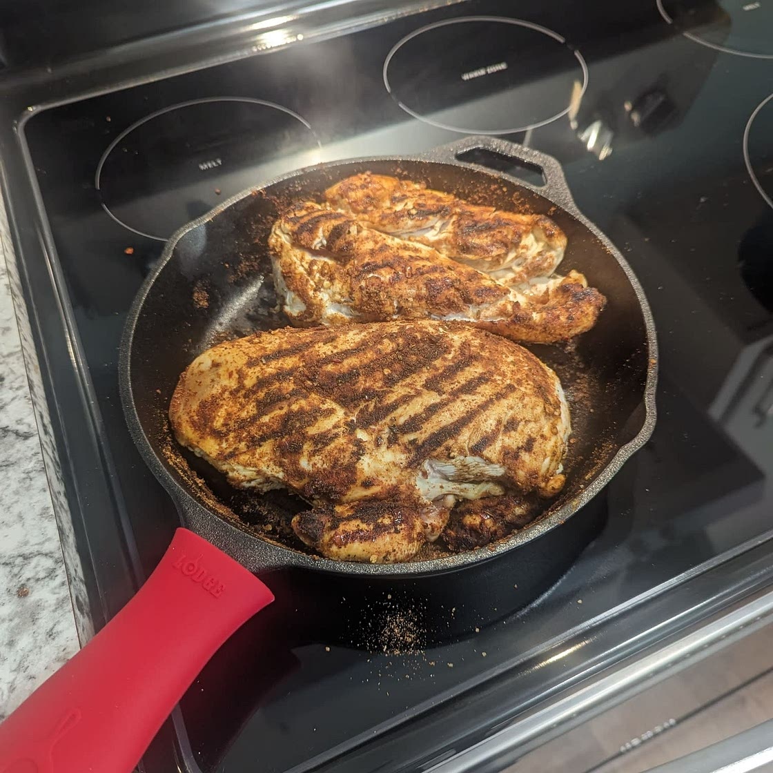 Mexican Chicken with Cheese Sauce