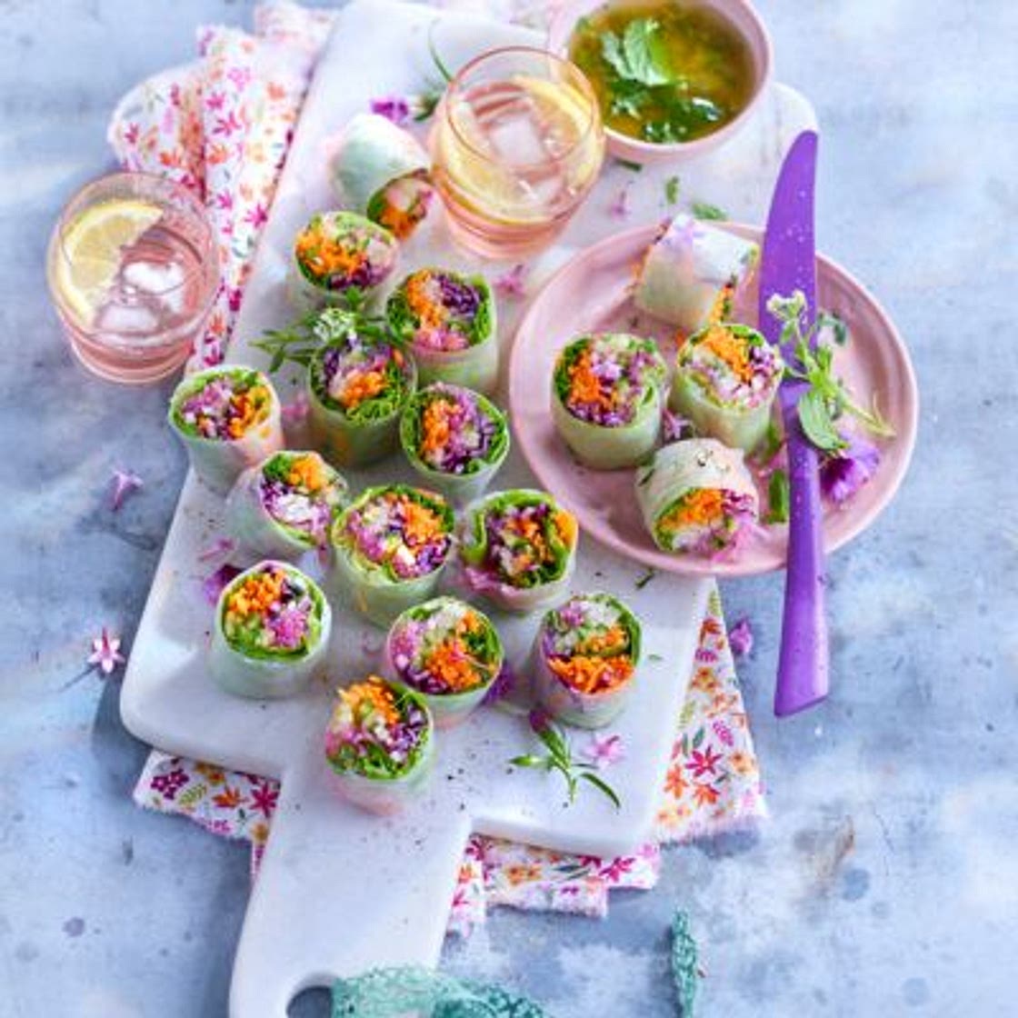 Rouleaux de printemps aux crudités, vinaigrette au gingembre