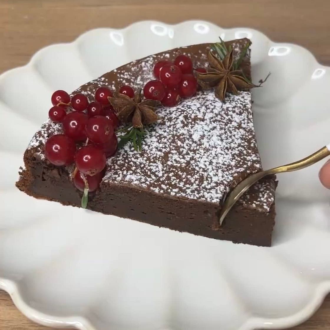 Simple chocolate cake