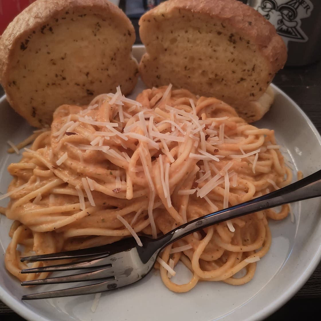Roasted Tomato and Garlic Ricotta Pasta