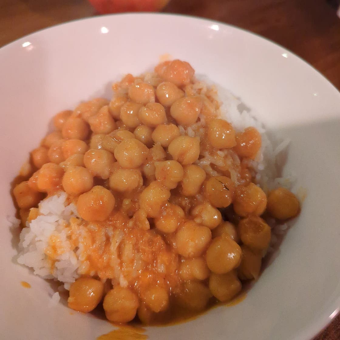 Creamy Chickpea Chicken Curry