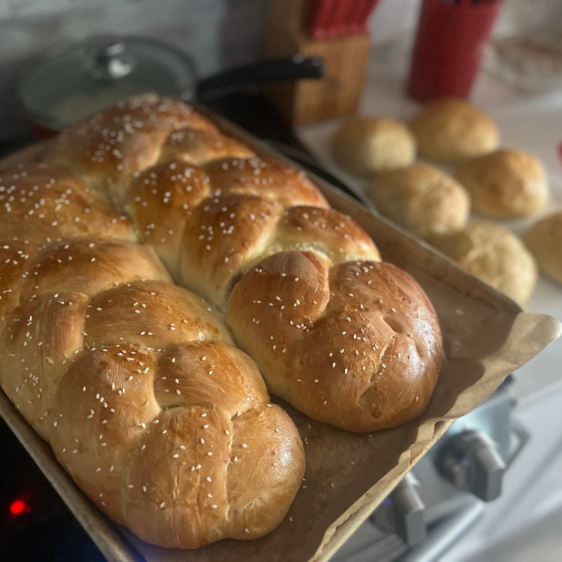 Challah bread 