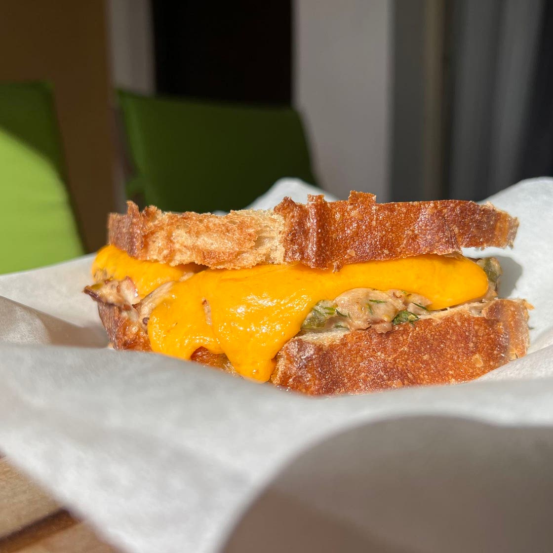 Tuna melt sandwich