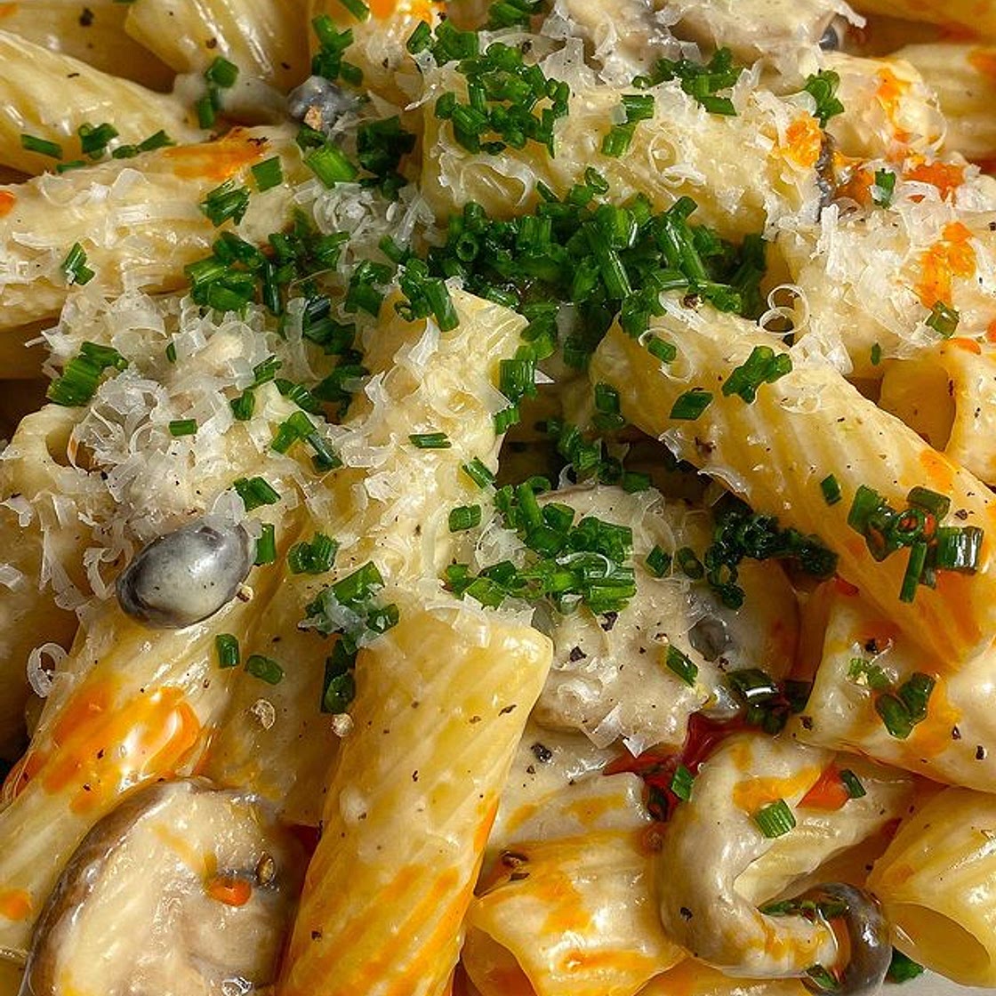 Roasted garlic and miso mushroom pasta