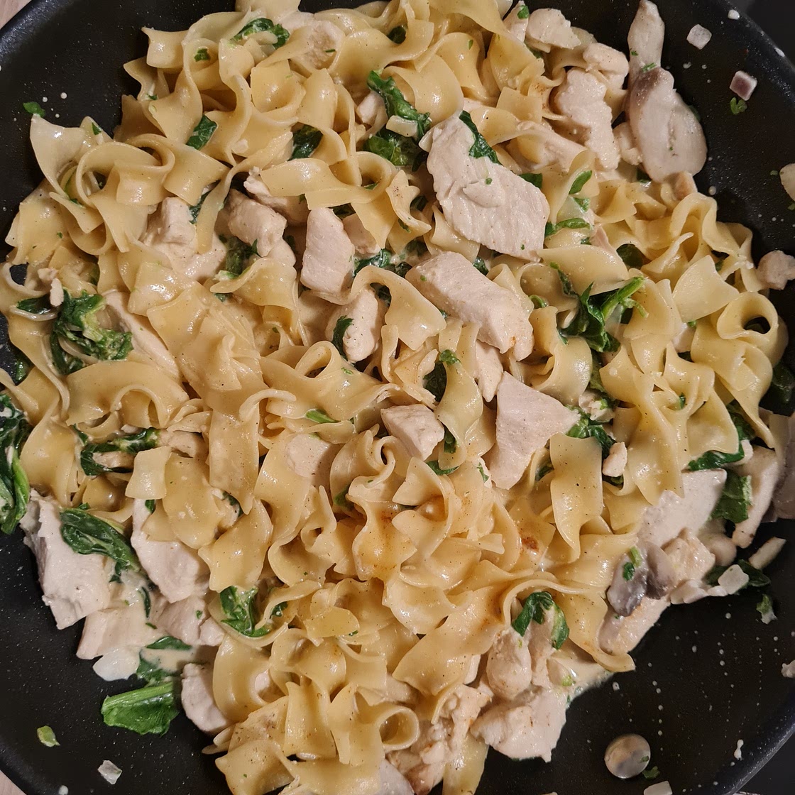 Hähnchen-Spinat-Pasta