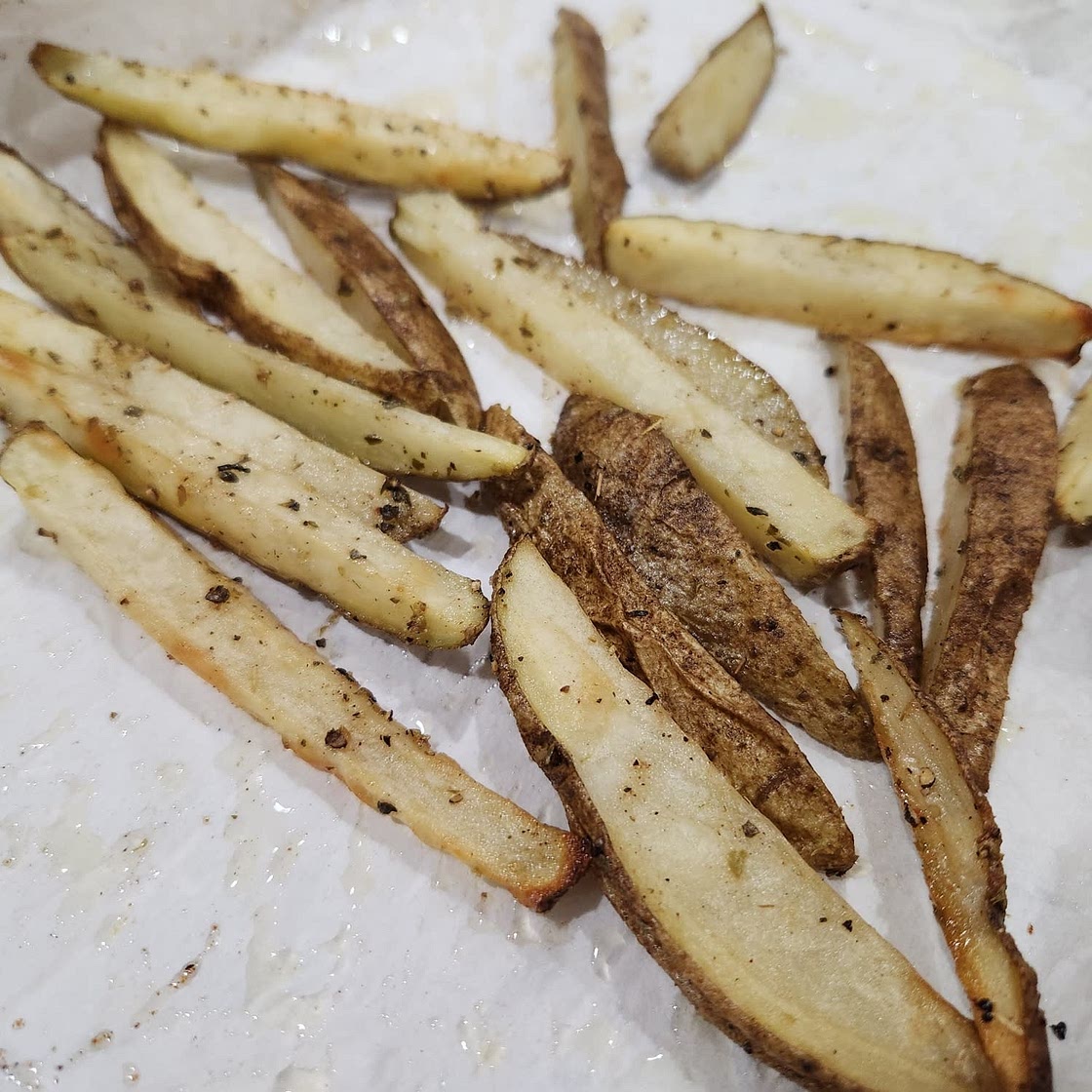 Oven Baked Garlic Parmesan Fries