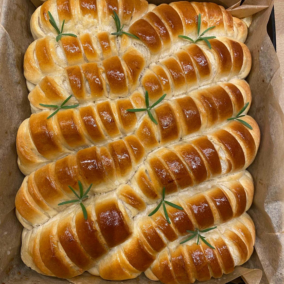 Soft Mozarella Stuffed Bread🍞🧀