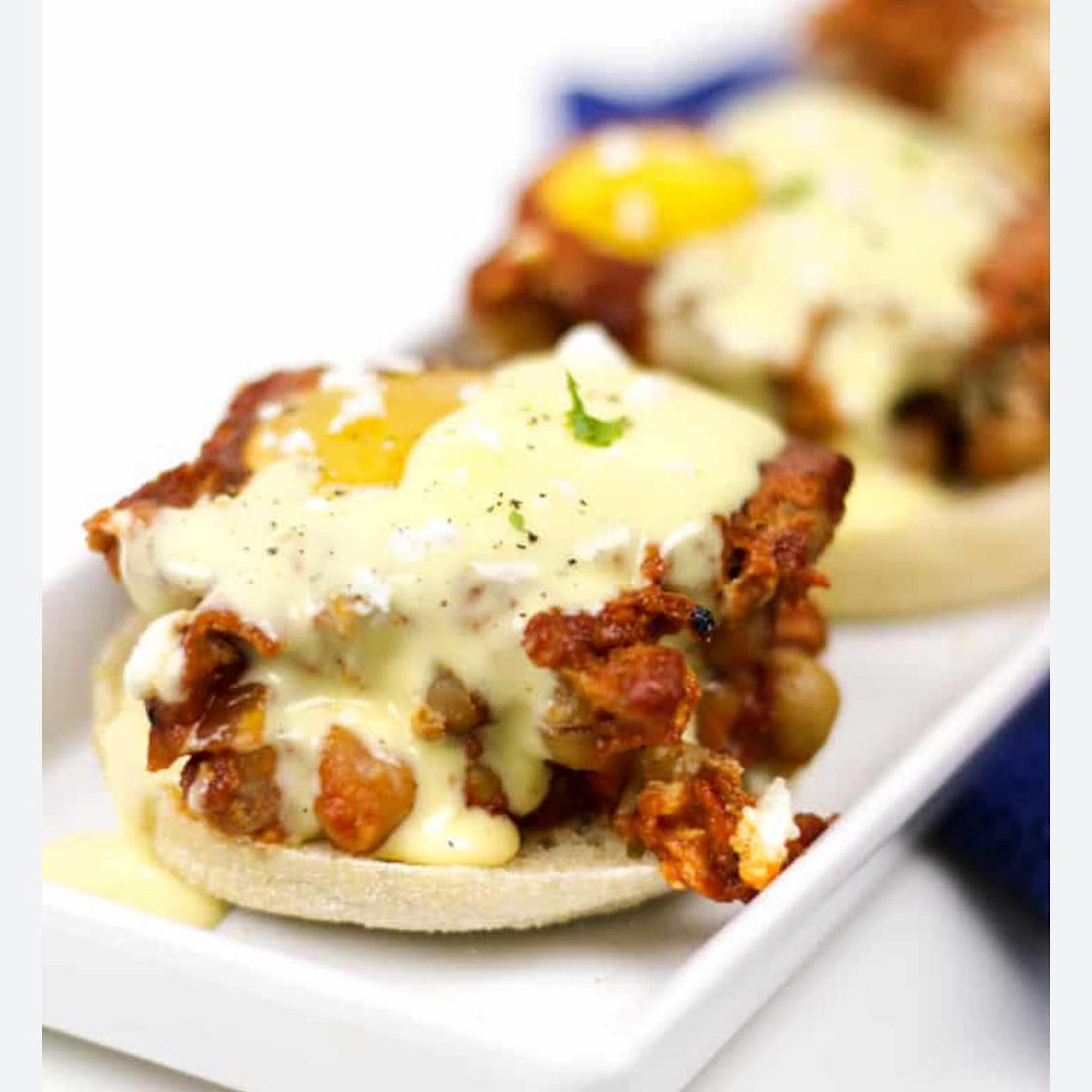 Chili eggs Benedict