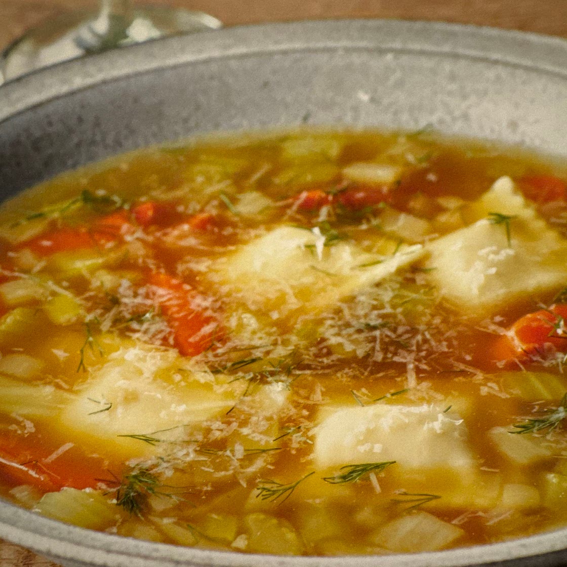 Ravioli en brodo 