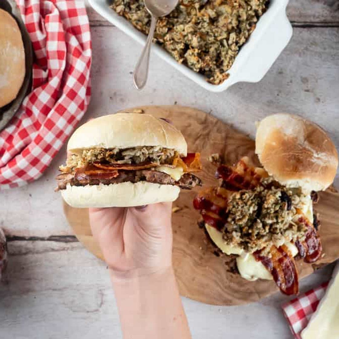 Easy Smashed Turkey Burgers With Cranberry Sauce