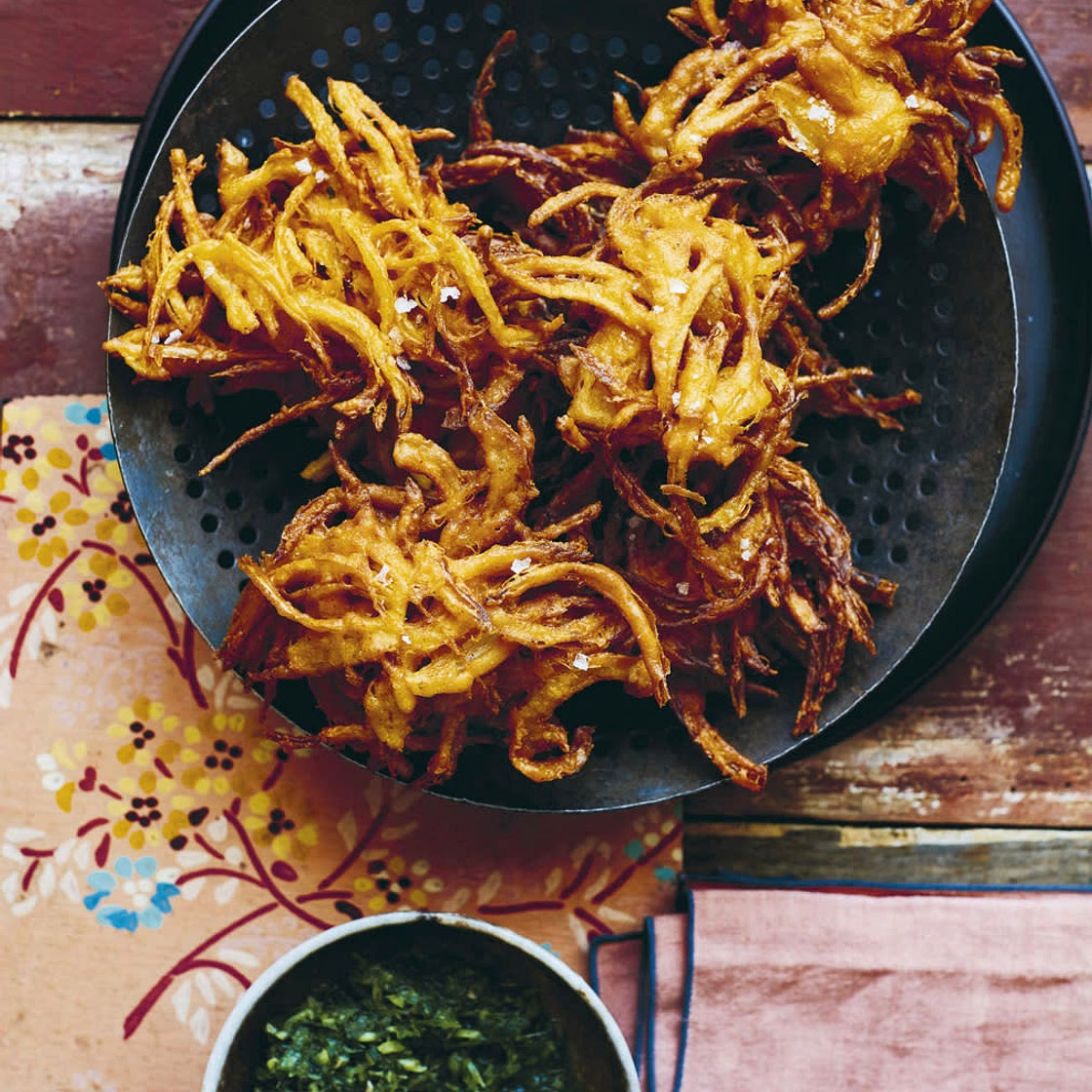 Onion Pakora + Mint Coriander Chutney + pairings