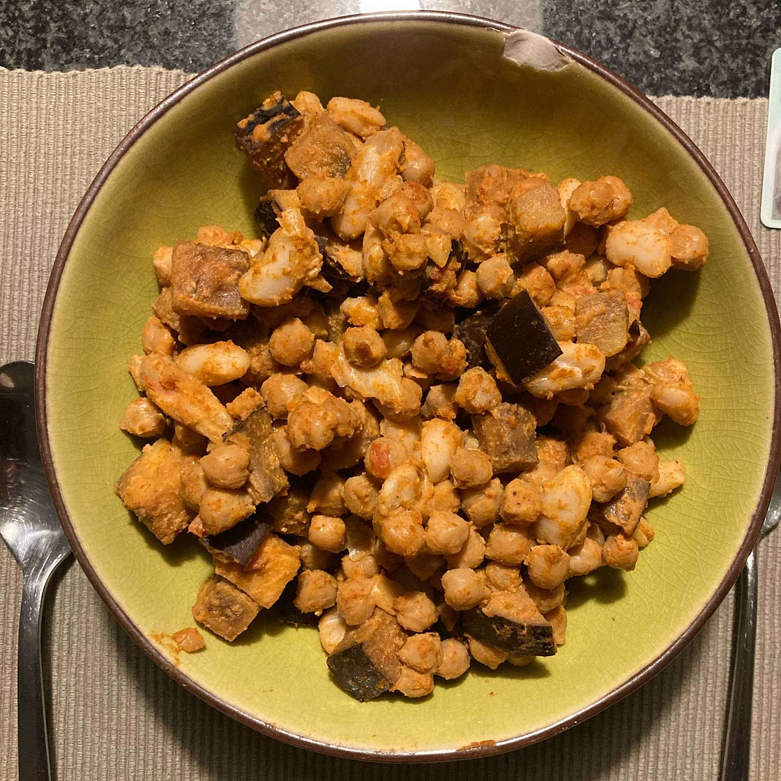 10 Minute Creamy Vegan Bean Casserole