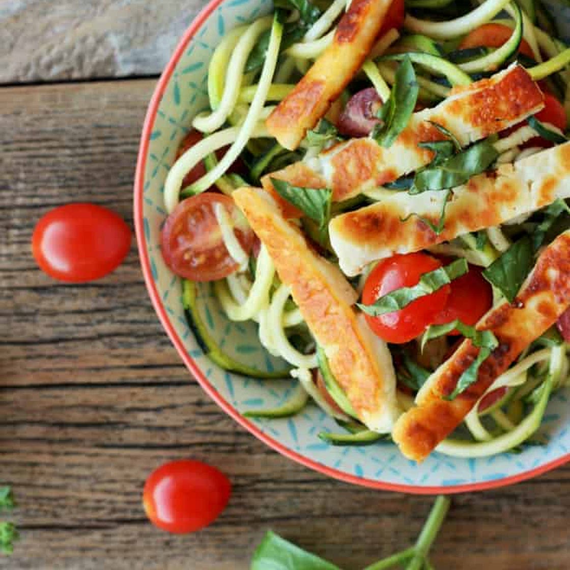 Fried Halloumi With Bruschetta Zoodles