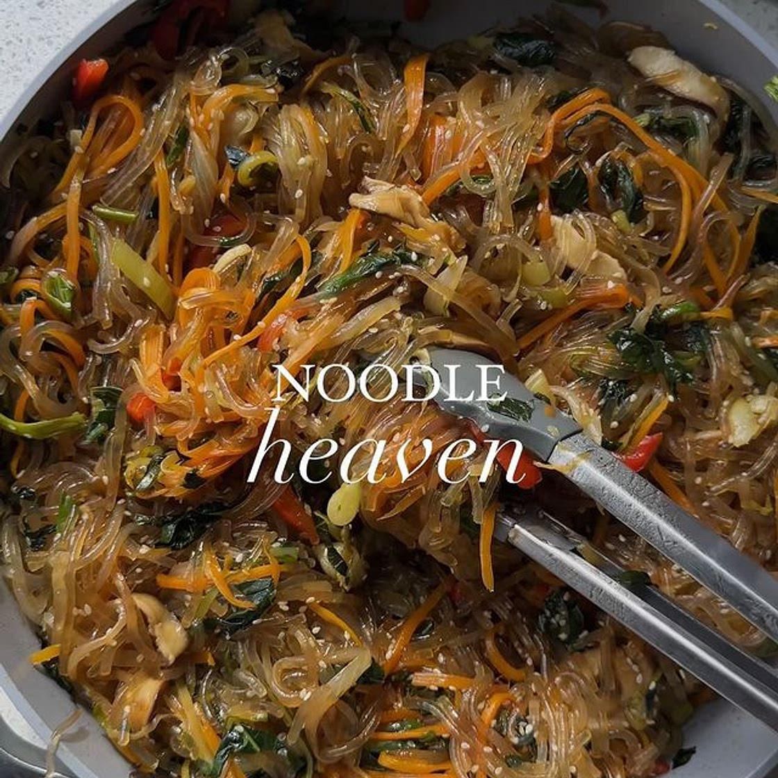 THIS IS NOODLE HEAVEN 🤤🌈🍜japchae