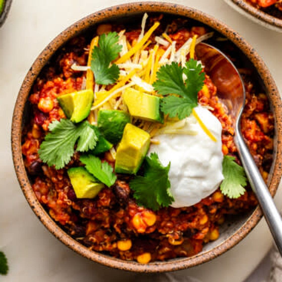 Slow Cooker Vegan Bean & Quinoa Chili