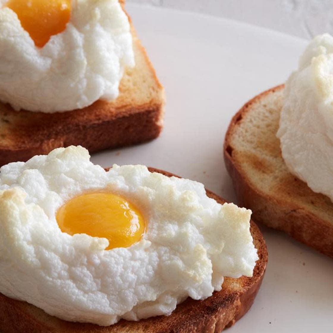 Egg in a Cloud