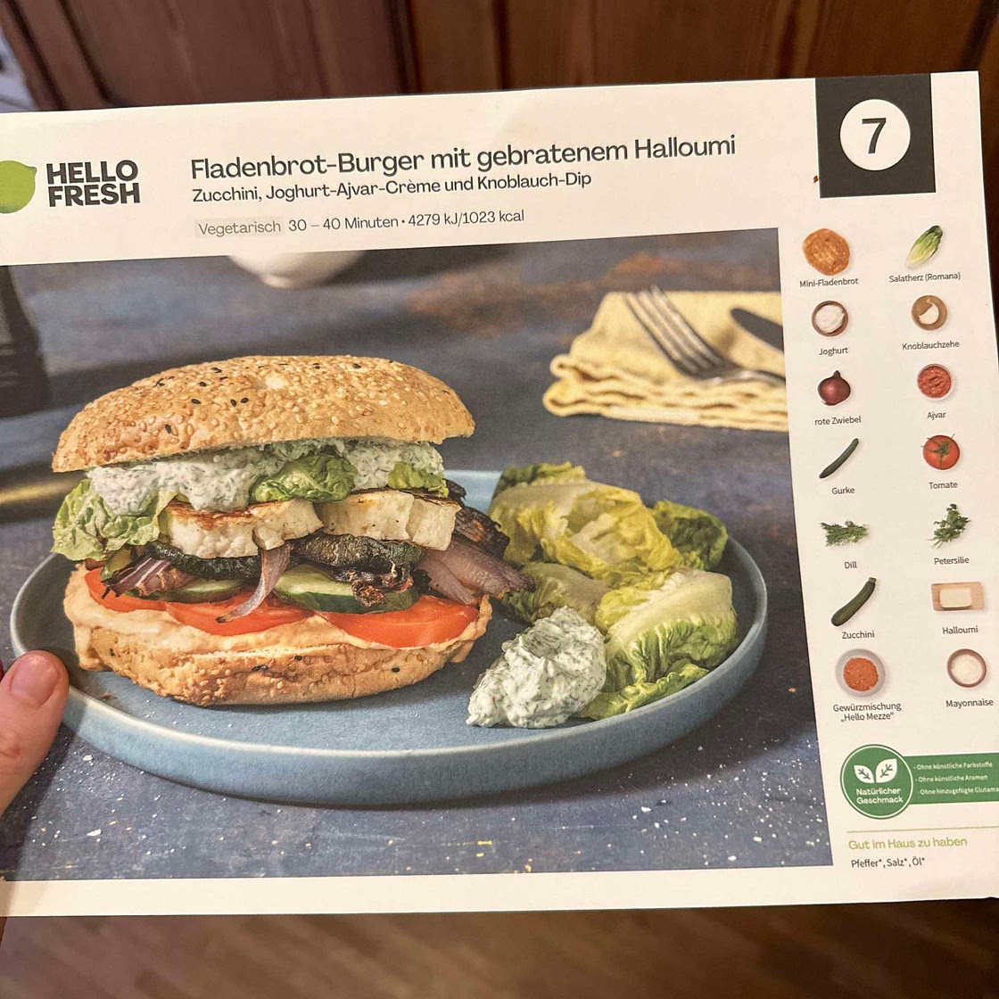 Fladenbrot Burger mit halloumi 