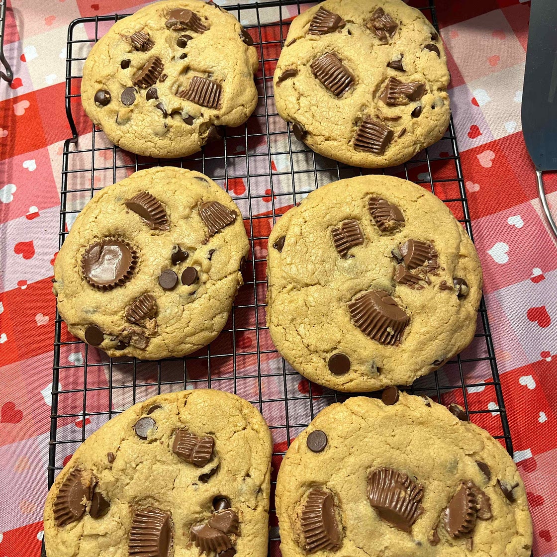 Jumbo Peanut Butter Cup Cookies
