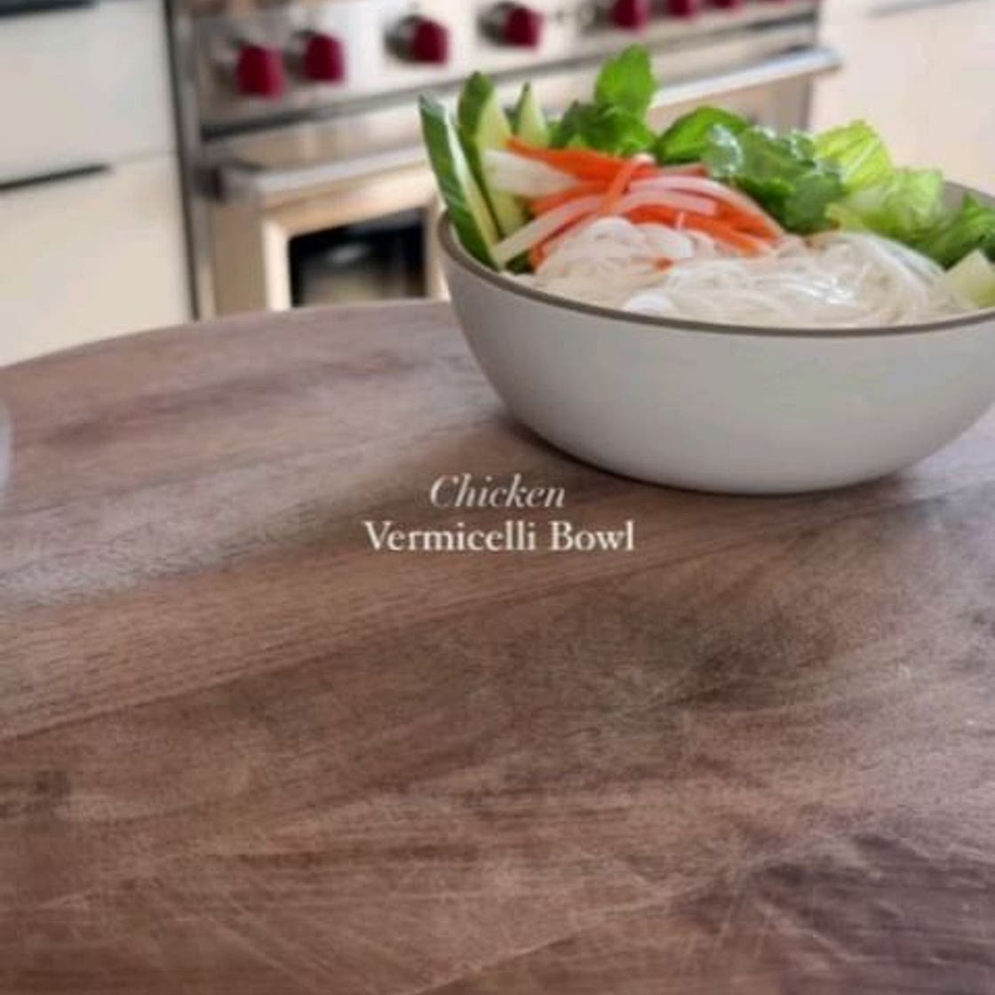 Lemongrass chicken vermicelli bowls✨