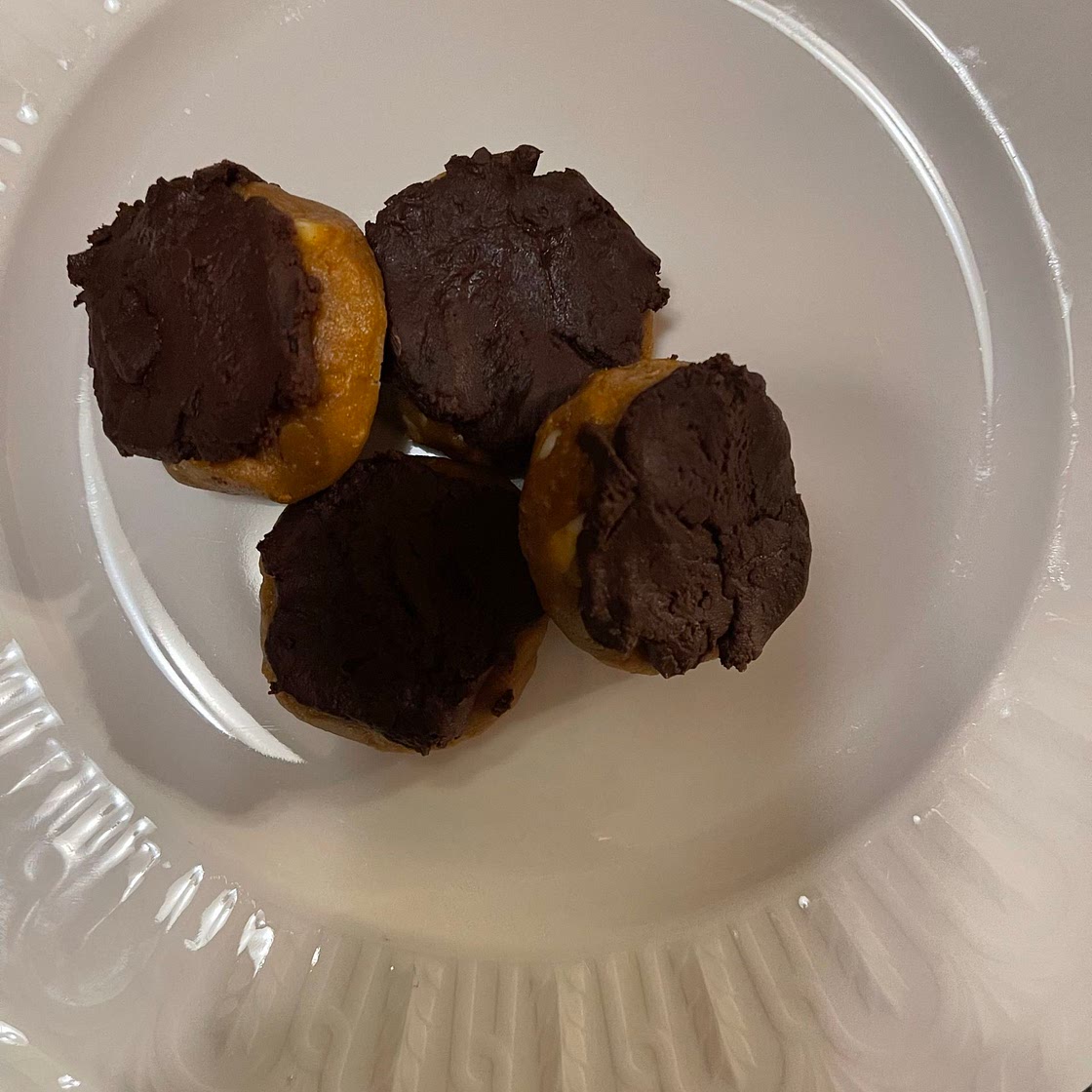 Peanut Butter Cookies/Cups