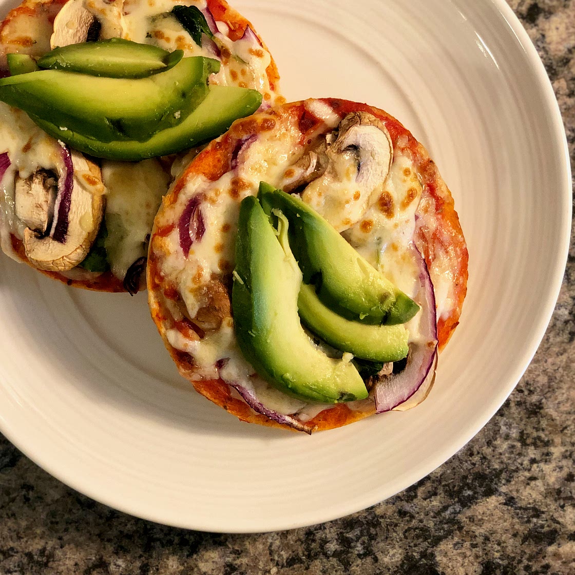Veggie Pizza Bagels