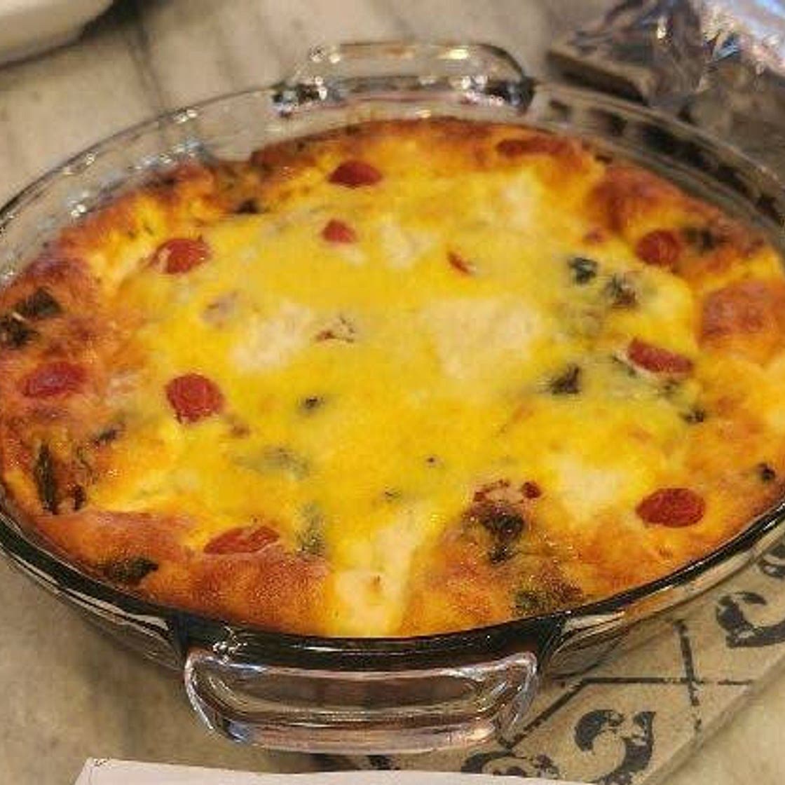 Crustless Spinach & Tomato Cheese Quiche