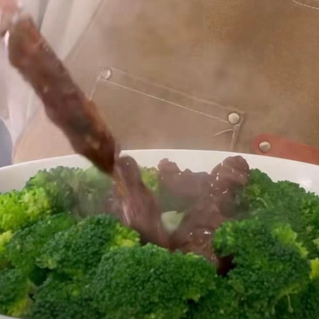 Papa Tea’s Beef & Broccoli 