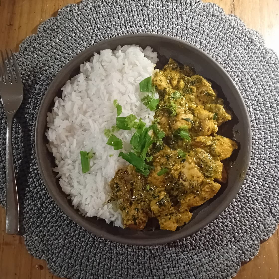 Chicken Saag (Chicken and Spinach Curry)