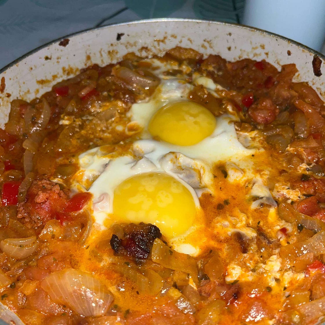 Huevos al Purgatorio con Chistorra