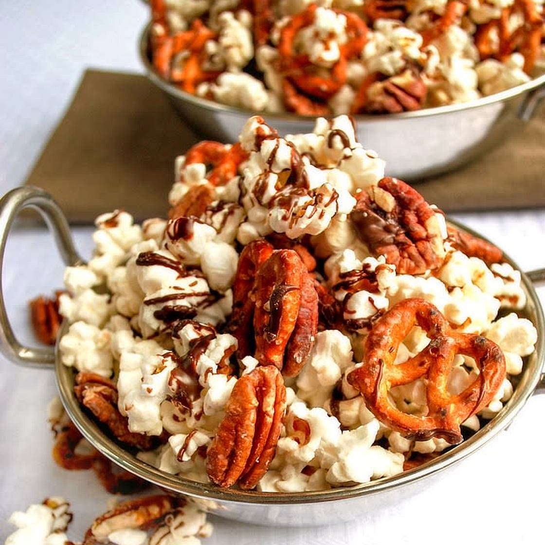 Striped Chocolate Popcorn