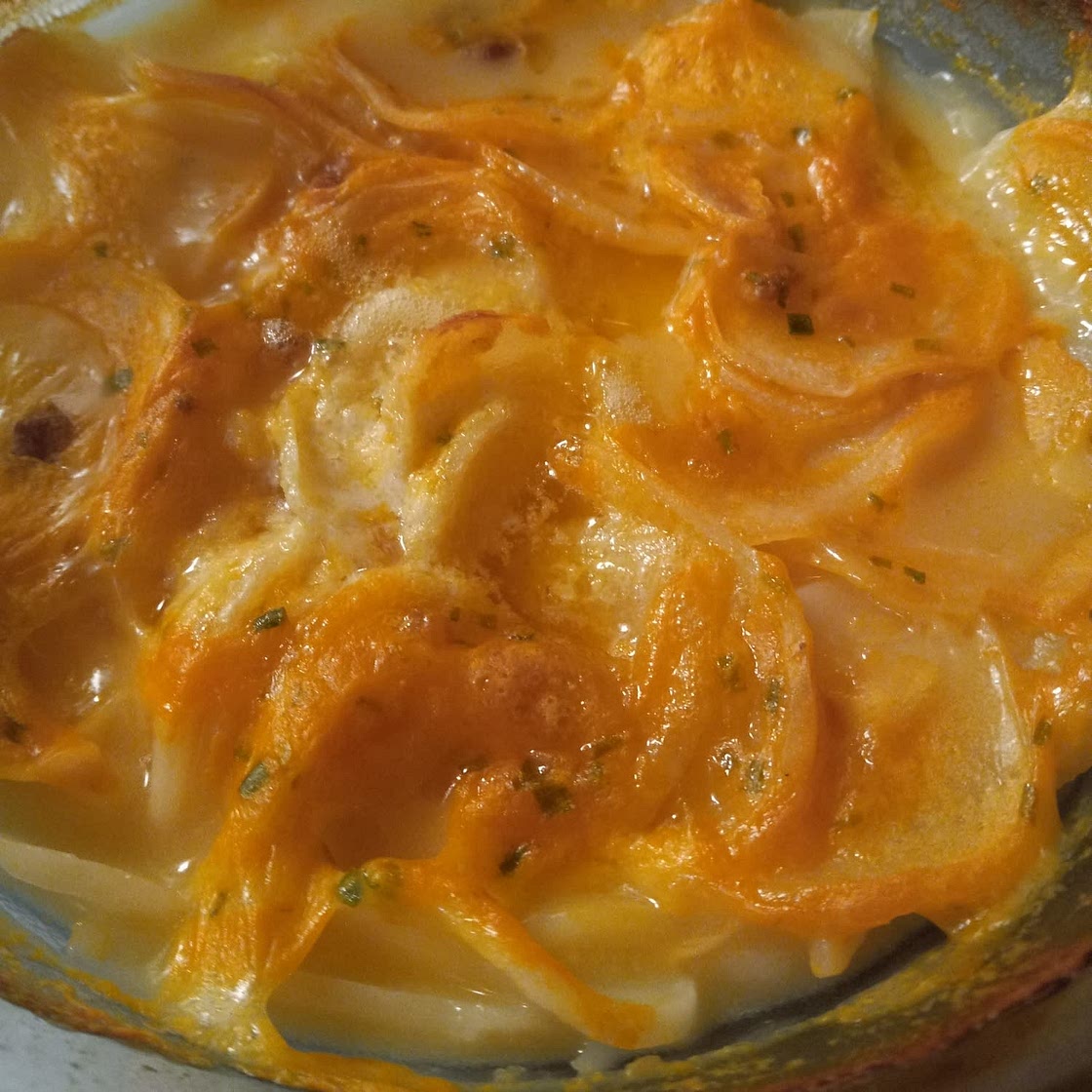 Easy Cheesy Scalloped Potatoes