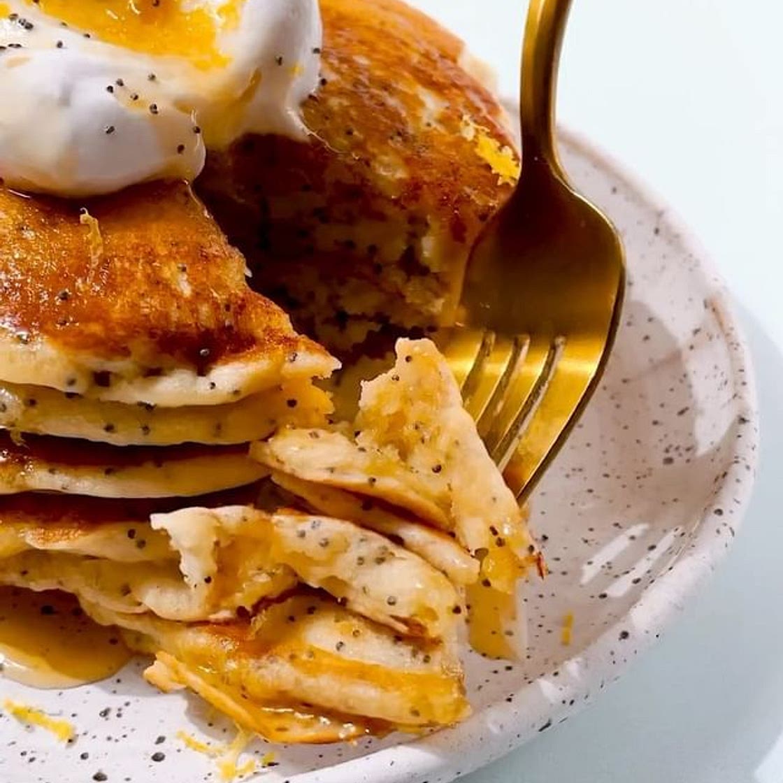 Lemon poppy seeds pancakes