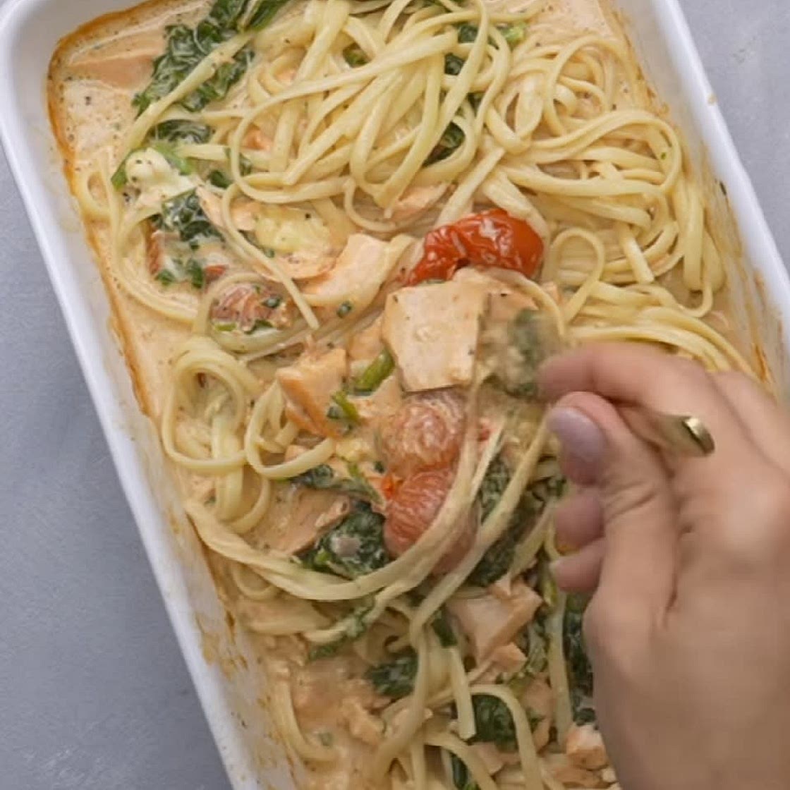 Schnelle Ofen-Lachs-Pasta