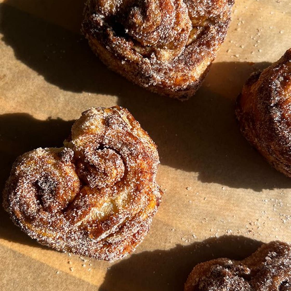 CINNAMON ROLL HEART CRUFFINS