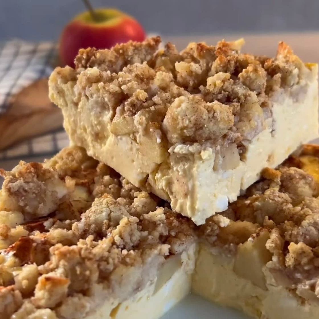 Knusperstreusel Apfel-Zimt Käsekuchen
