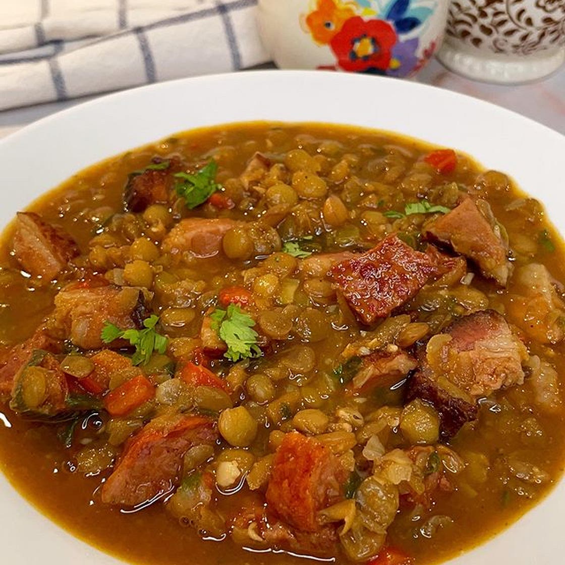 Deliciosas Lentejas con Chorizo y Tocineta 👌😋te animas a prepara