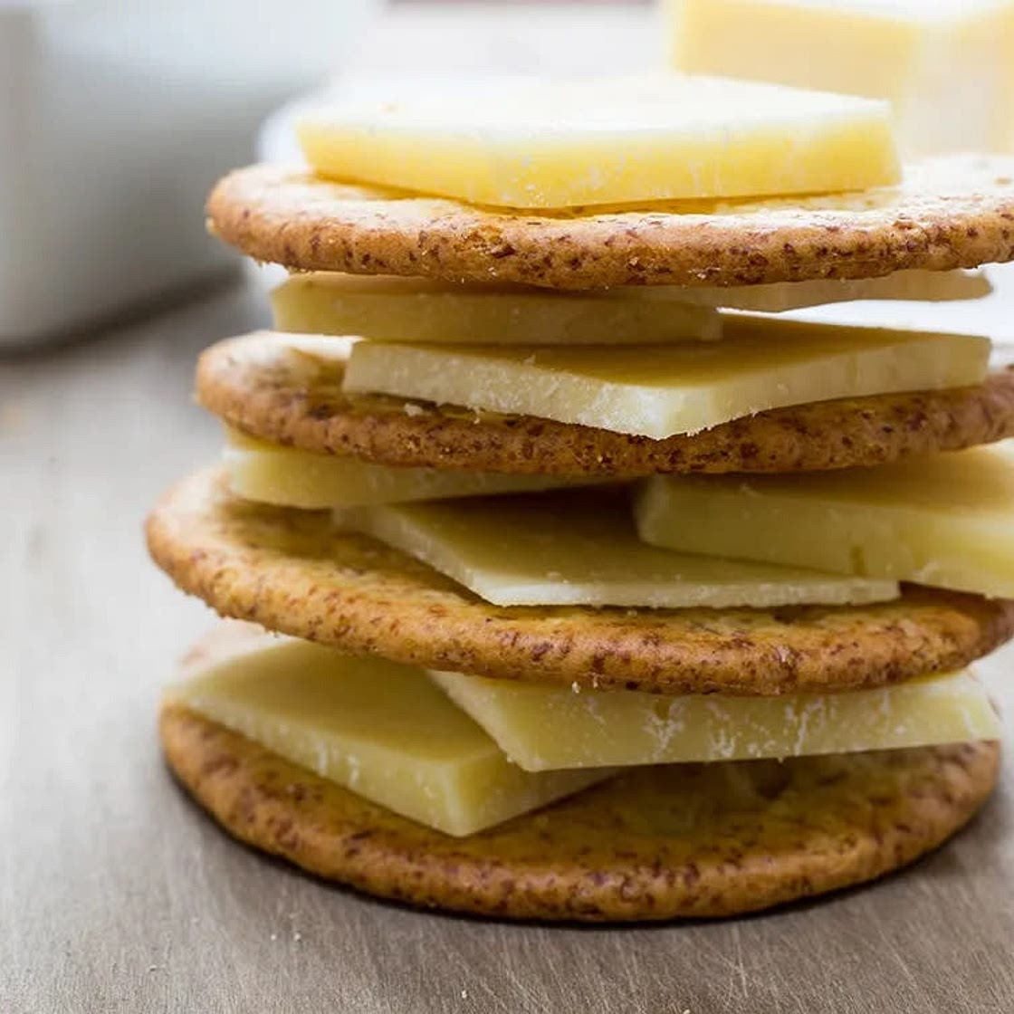 crackers and cheese 