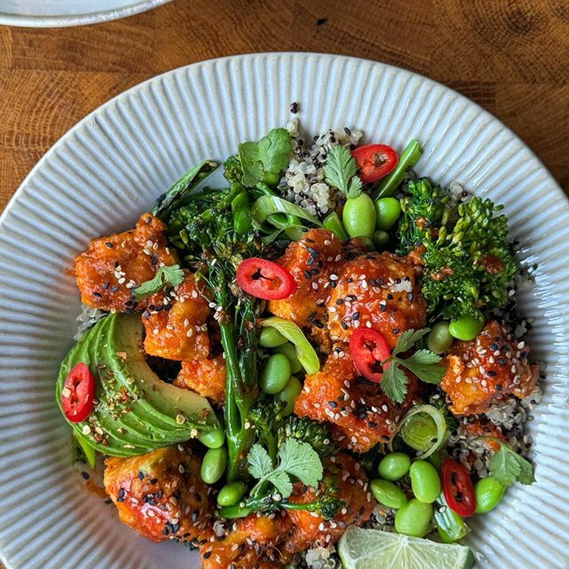 Spicy Tofu Power Bowl with Quinoa, Broccoli and Edamame