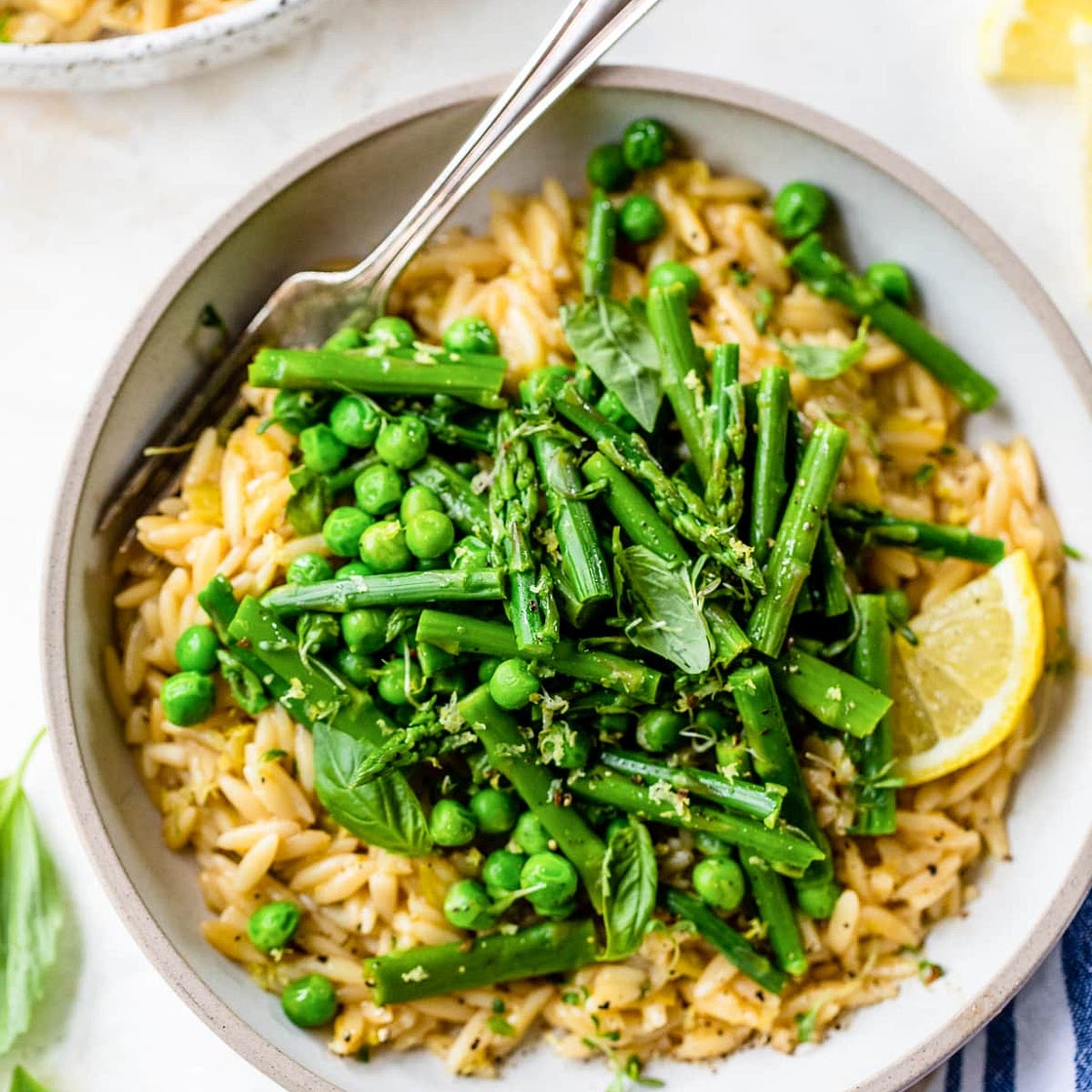 Creamy Lemon Orzo with Asparagus and Peas