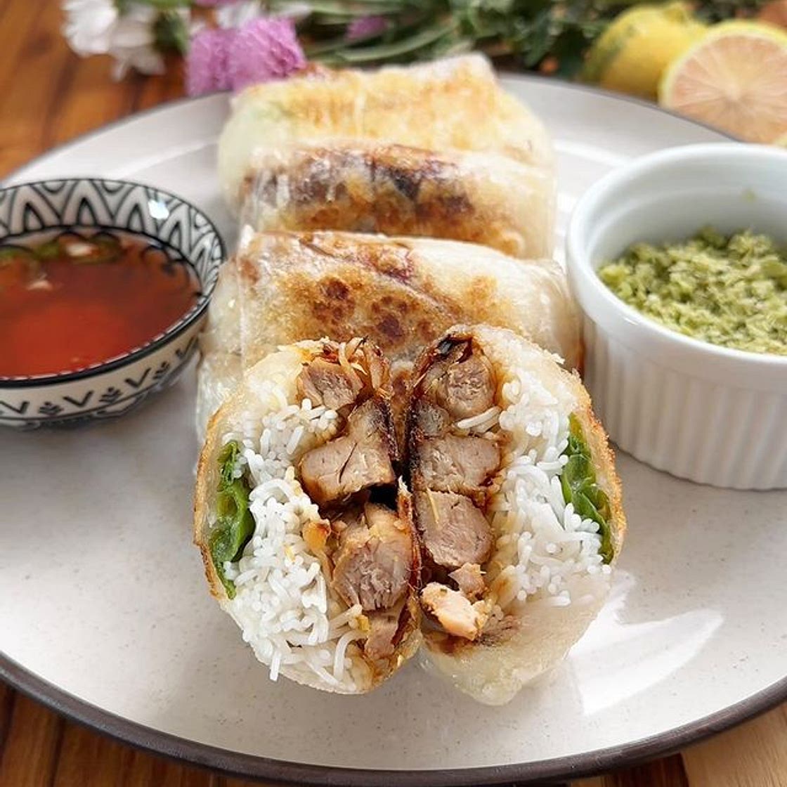 CRISPY RICE PAPER ROLLS -  LEMONGRASS CHICKEN
