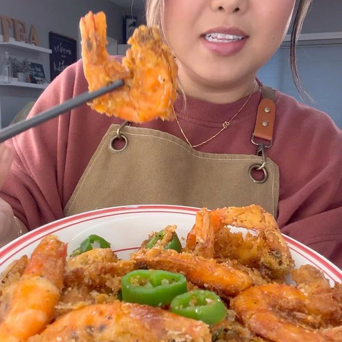 Restaurant style salt and pepper shrimp is something my dad make